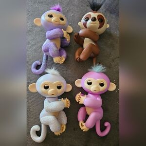 WowWee Fingerlings Interactive Toys